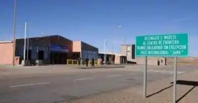 Vientos de hasta 42 km/h en la Puna: cierran el paso de camiones en Jama