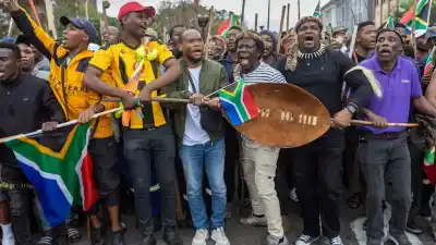 Sudáfrica arde: el día que miles dijeron ‘fuera’ a los inmigrantes y el terror se apoderó de las calles