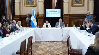 Denuncia opositora y fallo judicial: suspenden reunión clave para elegir al Defensor del Niño