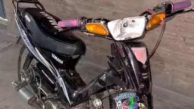 Le pidieron que se identifique y respondió a patadas: lo que pasó después es increíble