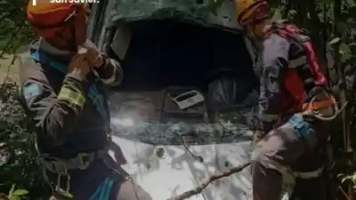 Tragedia en la Ruta 338: Mujer fallece tras caída de auto al precipicio