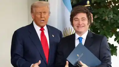 Se queda en casa: Milei no va a la fiesta de Trump y apunta todo a las reformas