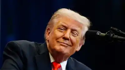 Trump cambia el discurso y dice que Cuba “se está acercando” a Estados Unidos