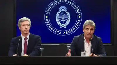 El dólar oficial tocó un nuevo récord en julio y el BCRA ya interviene para frenar la escalada