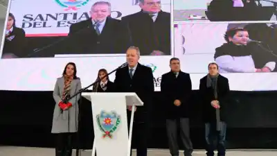 El gobernador Suárez abrió tres escuelas y un jardín: ¿qué anunció para los docentes?