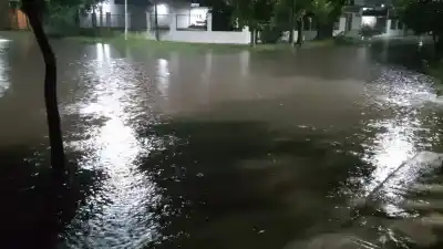 Fuerte Temporal anegó Monteros en la noche del viernes
