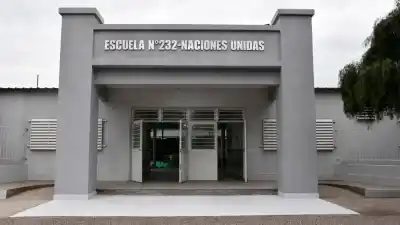 Tres escuelas renovadas: las obras que transforman la educación en el departamento Banda