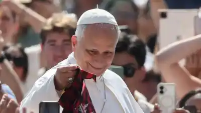 El Vaticano lanzó un duro castigo contra seis obispos y lanzó una advertencia a sus seguidores