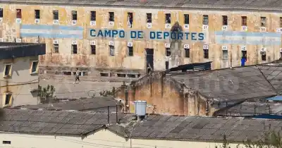 Adiós a los celulares en las cárceles: el proyecto que busca frenar extorsiones desde prisión