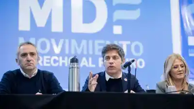Kicillof reunió a los suyos y lanzó un mensaje directo a La Cámpora: “La única disputa es con Milei”