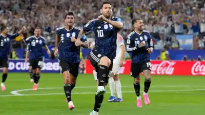 Scaloni guarda dos secretos: ¿Quién acompaña a Messi en el once titular?