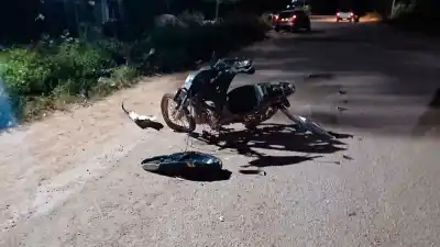 Caos en Añatuya: dos siniestros viales en pocos minutos y tres personas terminaron en el hospital