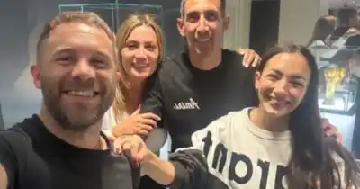 ¿Quién se sentó a la mesa con Ángel Di María en Rosario? La foto que explotó en redes