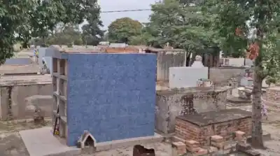 Trabajadoras de limpieza hallaron los restos de un bebé en un cementerio de Salta