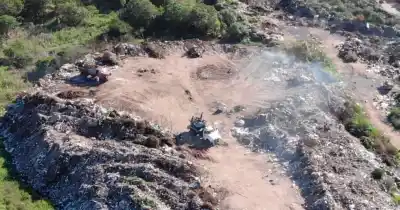Descubrieron un basural ilegal en Funes: dos imputados y un predio clausurado