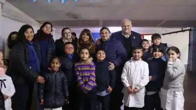 El secreto del comedor escolar que alimenta a 350 chicos en la Capital