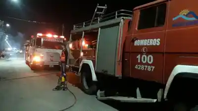 Se prendió fuego una casa en Monteros e investigan si fue intencional (VIDEO)
