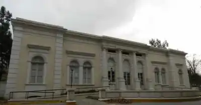 El primer hospital público de Mendoza: de pabellones históricos a un polo cultural en el Parque