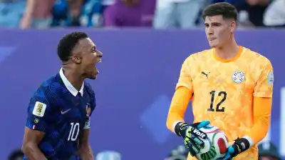 El insólito gesto de Mbappé con Gill que desató la polémica en el Mundial