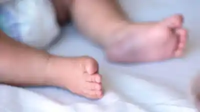 Un adolescente de 17 años mató a una beba de 4 meses al arrojarla al suelo en una guardería