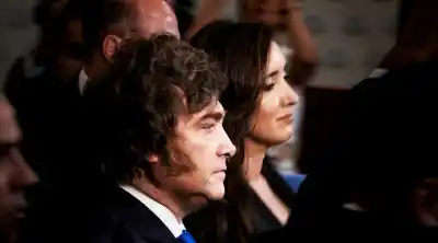 Milei llega a Tucumán con todo su Gabinete y se reencuentra con Villarruel en medio de la tensión