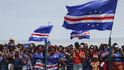 Caos total en Cabo Verde: así recibieron a sus héroes tras caer ante Argentina