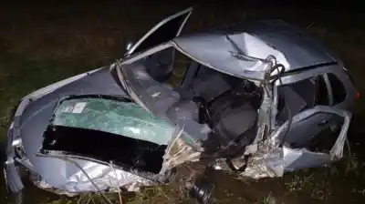 Jugador de fútbol de 18 años murió en un choque en la Ruta 11: hay un detenido