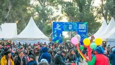 El primer fin de semana de la Feria Artesanal 2026 explotó de público en Changolandia y el Rosedal