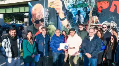 El secreto detrás del mural que homenajeó al Indio Solari en la Capital