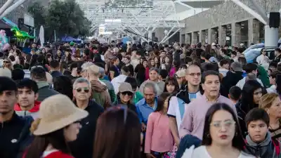 El Predio Ferial de Catamarca se prepara para el Poncho con una red de fibra óptica que multiplica por diez la velocidad de internet