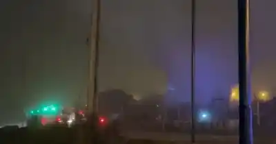 Se desató un incendio en una casilla de barrio Grand Bourg y movilizó a todos los servicios de emergencia