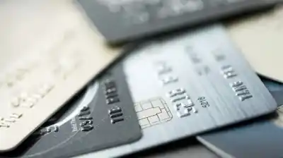 Dólar oficial y tarjeta: la cotización banco por banco de este lunes