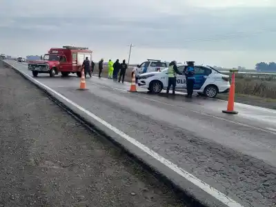 La Ruta 5 se tiñó de luto: un triple choque en Pehuajó dejó dos víctimas fatales y cuatro heridos