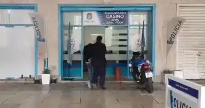 Un joven fue detenido tras realizar actos obscenos en una plaza céntrica de Mar del Plata