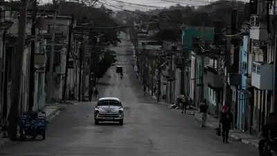 Un nuevo apagón total deja a Cuba a oscuras: es el tercero en seis meses
