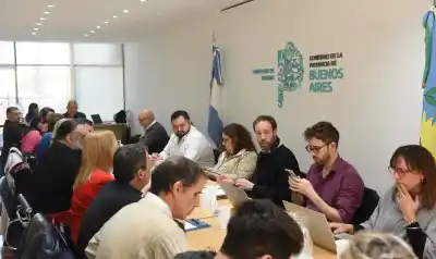 Aumento a docentes: Provincia sube 7% en dos meses y gremios lo llevan a las bases