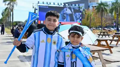 La Fan Zone que ya desborda pasión en el Fórum: ¿qué encontraron los primeros fanáticos?