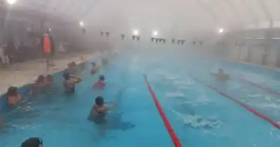 El plan perfecto para el invierno: pileta climatizada en Jujuy los fines de semana