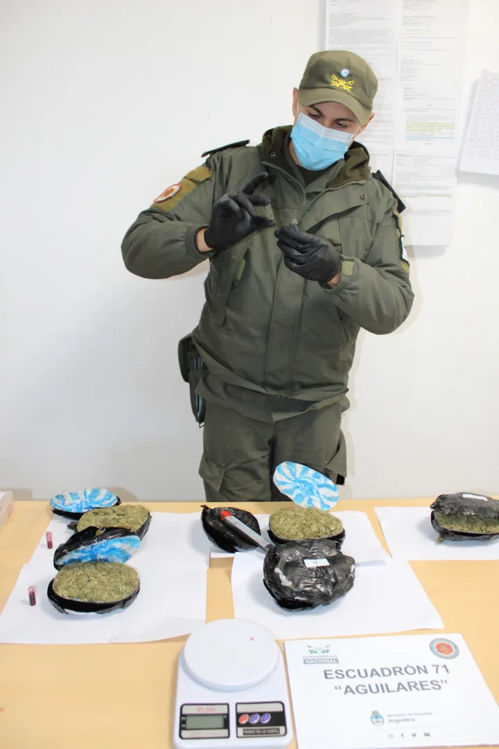 esc_71-_aguilares-_1_kilo_marihuana_1.jpeg