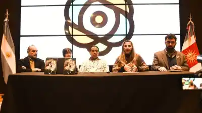 El bailarín del Cirque du Soleil que vuelve a Santiago para revelar los secretos de la zamba