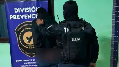 Atacó a su primo con un cuchillo en el cuello y quedó detenido en Suncho Corral