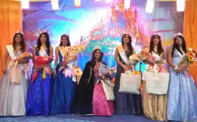 Eligieron a la nueva reina de la Escuela de Comercio N°1 de Perico y esto es lo que pasó después