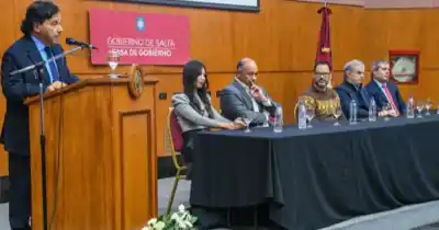 El plan de Sáenz para reactivar la economía: créditos, descuentos y alivio para estatales