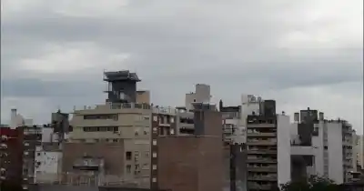 Jueves de feriado en Rosario: el cielo se cubre pero el frío da una tregua