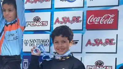 El único catamarqueño en la pista: Lorenzo Funes dejó su marca en Santiago del Estero