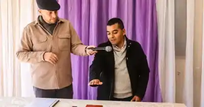En pleno 9 de Julio, juró el nuevo secretario de Desarrollo Humano de Cerrillos: ¿quién es?