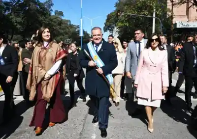 Jaldo y Villarruel encabezaron un desfile multitudinario en el Parque 9 de Julio: ¿Qué prometió la Vicepresidenta?
