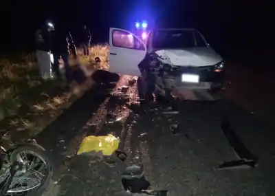 Ruta 324: Choque entre Auto y Moto Deja un Herido en la Madrugada del Domingo