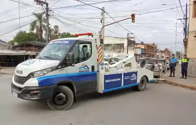 Doble Acarreo en una Hora: La Grúa Municipal Pone Freno al Mal Estacionamiento en Monteros