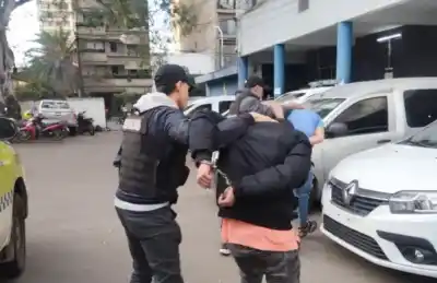 Actuación Rápida: Empleada Policial Frustra Asalto y Permite Captura de Delincuentes